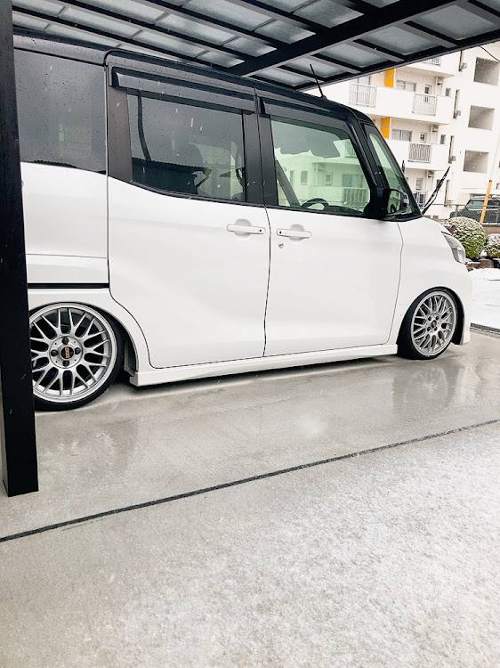 デイズルークスのBBS RG-F・ちび鬼・愛車のお尻はこんな感じ・雪に関するカスタム事例の投稿画像1枚目