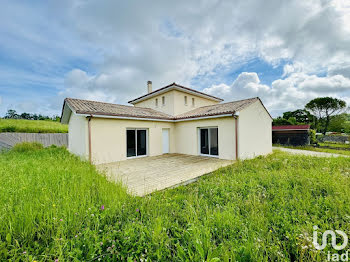 maison à Saint-Amant-de-Boixe (16)