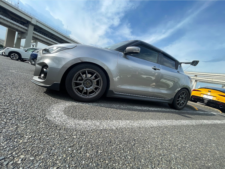 スイフトスポーツのZC33S・鴨川シーワールド・家族サービスに関するカスタム事例の投稿画像8枚目