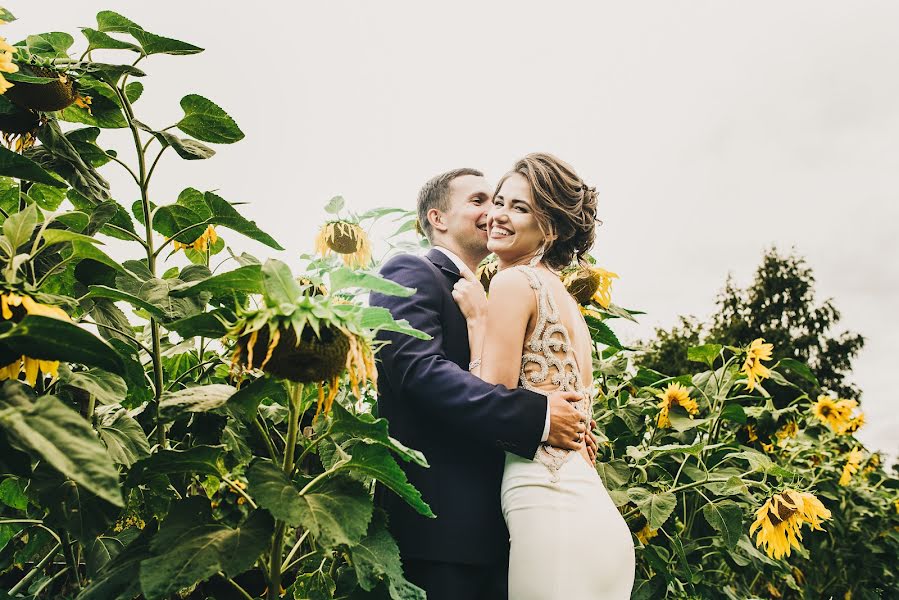 Fotógrafo de bodas Darya Larionova (darinal). Foto del 12 de septiembre 2017