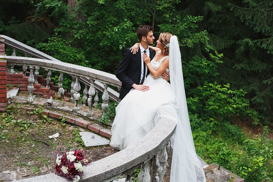 Wedding photographer Lora Titova (lora-photo). Photo of 14 August 2015