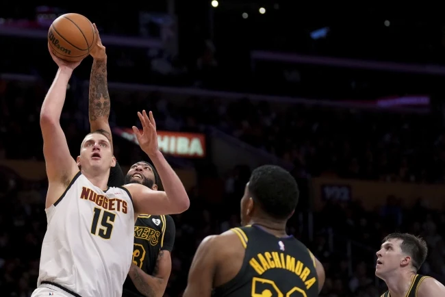 Denver pobedio Los Anđeles Lejkerse, 24 poena Jokića