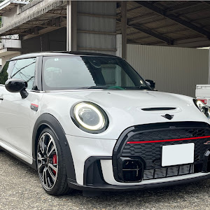 ミニ ハッチバック JCW