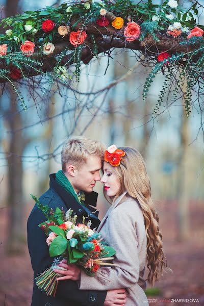 Fotógrafo de casamento Yana Zharincova (zharintsova). Foto de 5 de março 2014