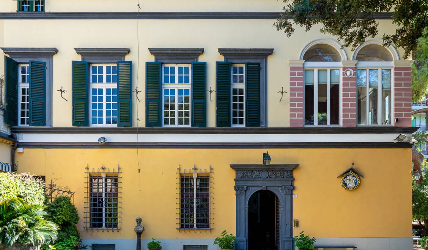 Apartment with terrace Genoa