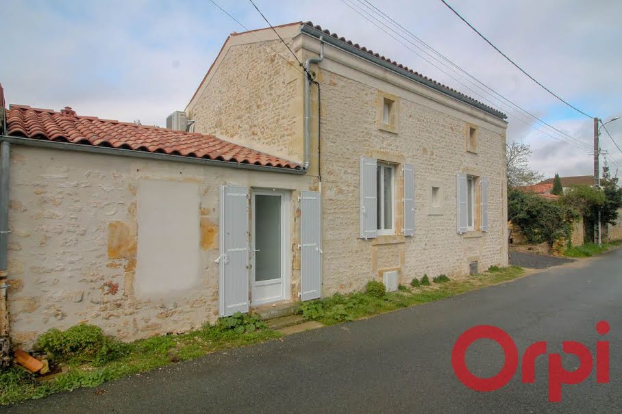 Vente maison 5 pièces 152 m² à Saint-Nazaire-sur-Charente (17780), 346 500 €