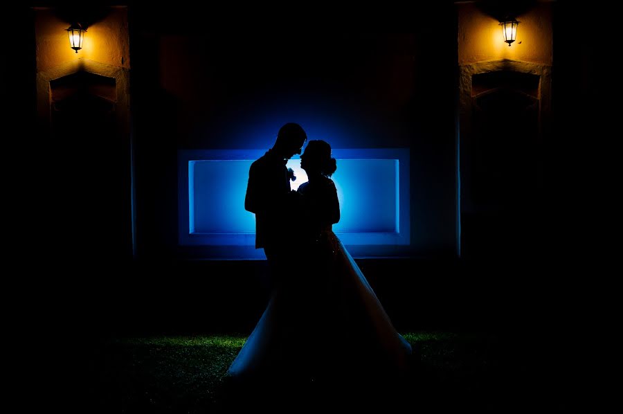 Wedding photographer Claudia Georgescu (kluphoto). Photo of 3 December 2023