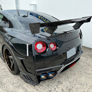 NISSAN GT-R R35