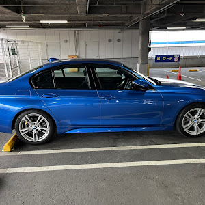 3シリーズ セダン 320d