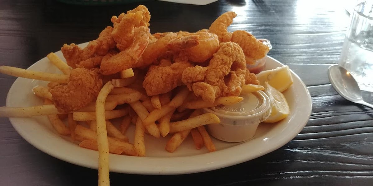 Seafood Platter (shrimp & catfish)