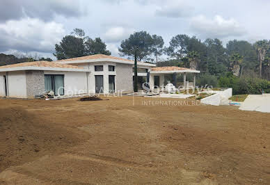 House with pool and terrace 2