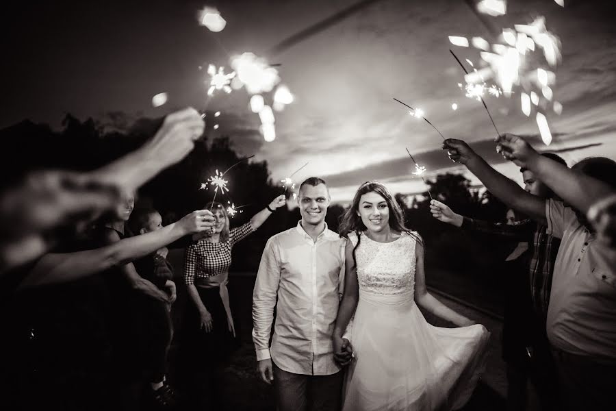 結婚式の写真家Taras Danchenko (danchenkotaras)。2017 9月21日の写真