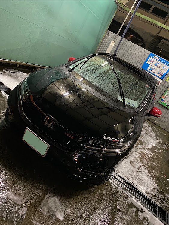 ジェイドの洗車・寒くなってきた・ワイパーゴム交換に関するカスタム事例の投稿画像1枚目