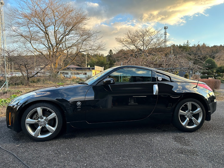 フェアレディZの再びZ33・イジらない・通院快速・のんびり乗ってるくらいがちょうどいい・Z33  350Zに関するカスタム事例の投稿画像1枚目