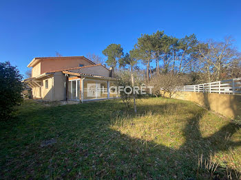 maison à Saint-Médard-en-Jalles (33)