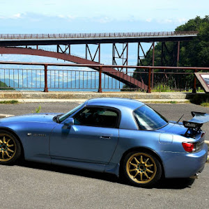 S2000