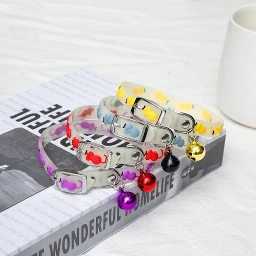Luminous Cat Necklace Glowing Small Dog Cat Collar Anti-Loss Fluorescent Silicone Cat Bell Collar Neck Ring Pet Cat Acce