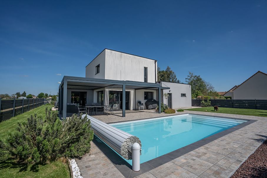 Vente villa 5 pièces 130 m² à Sennecey-le-Grand (71240), 499 900 €