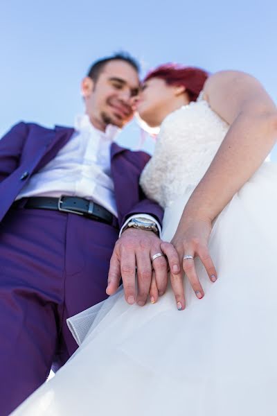 Fotógrafo de casamento Burtila Bogdan (burtilabogdan). Foto de 5 de julho 2017