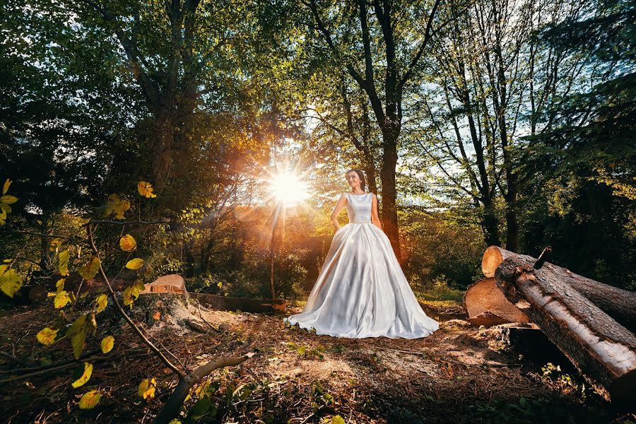 Fotograf ślubny Mert Oktay (mrtkty). Zdjęcie z 25 listopada 2016