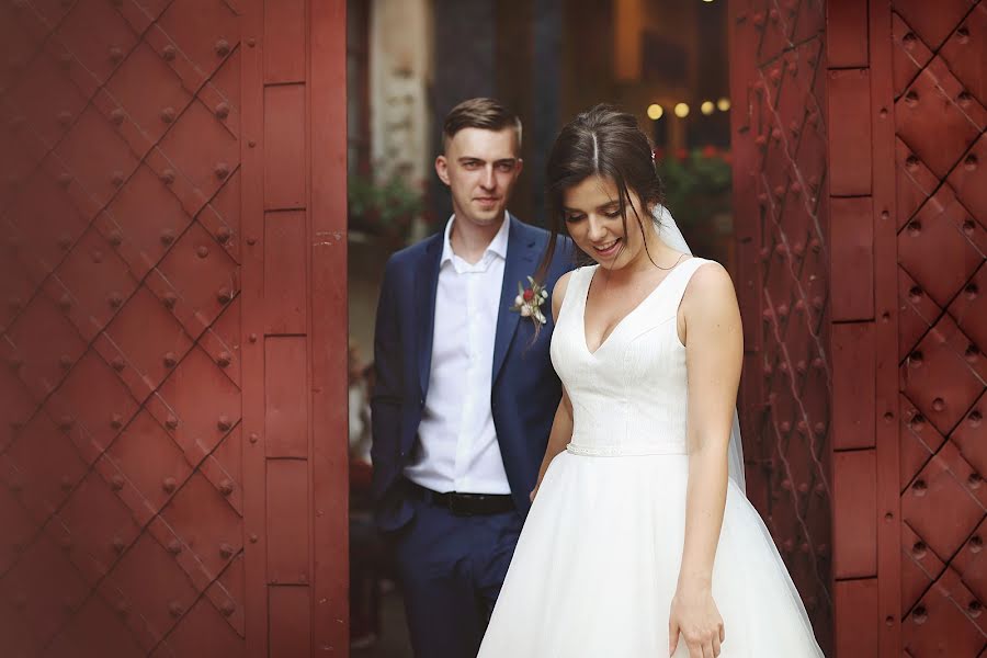 Fotógrafo de casamento Natalya Dacyuk (golubka). Foto de 25 de junho 2019