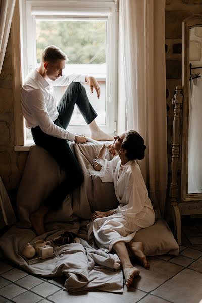 Wedding photographer Irina Podsumkina (sunrays). Photo of 14 October 2022