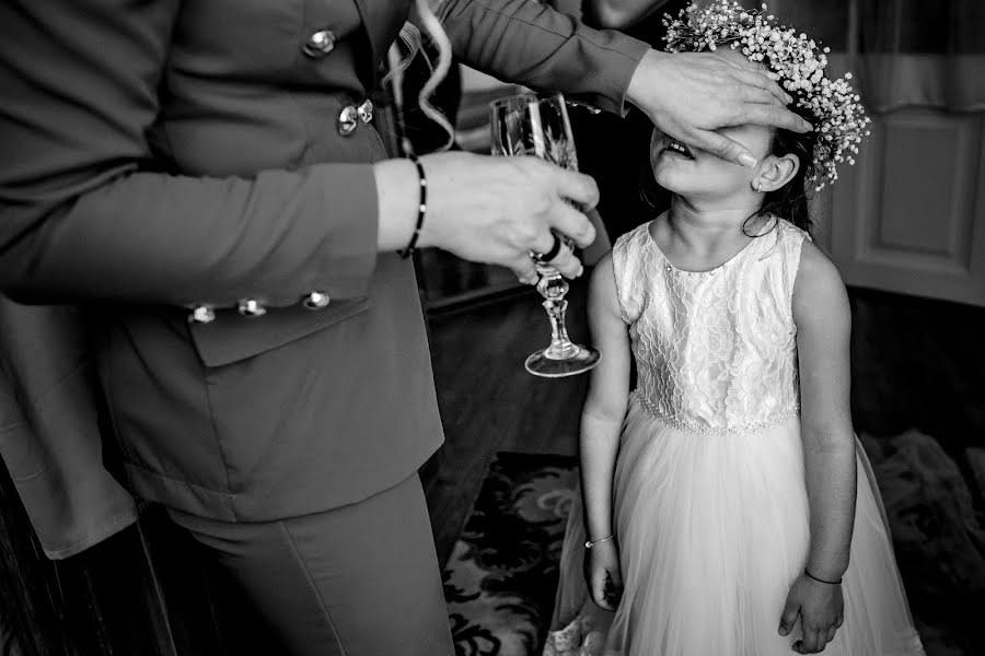 婚礼摄影师Claudiu Negrea（claudiunegrea）。2019 8月30日的照片