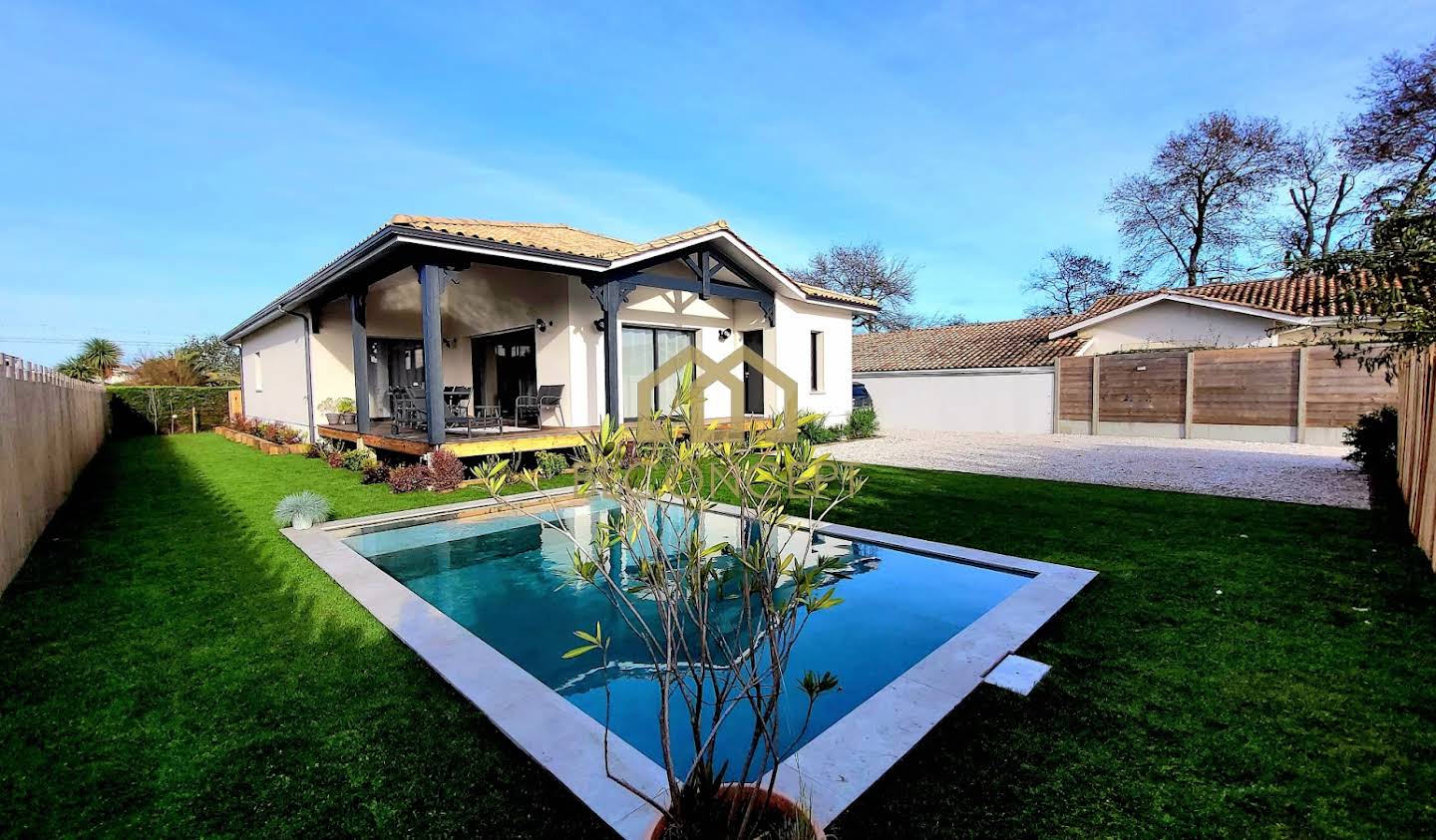 Maison avec piscine et terrasse Gujan-Mestras