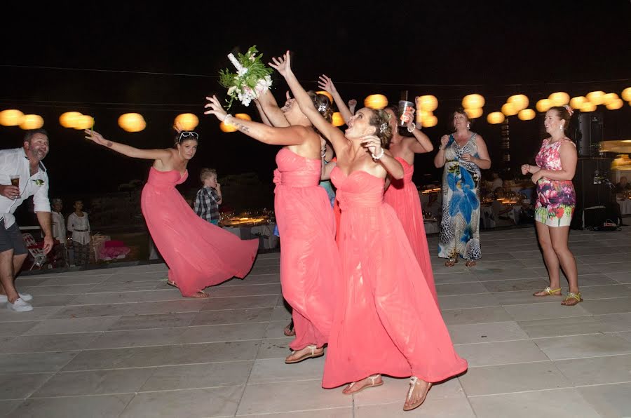 Fotógrafo de casamento Alexander Raditya (raditya). Foto de 1 de julho 2015