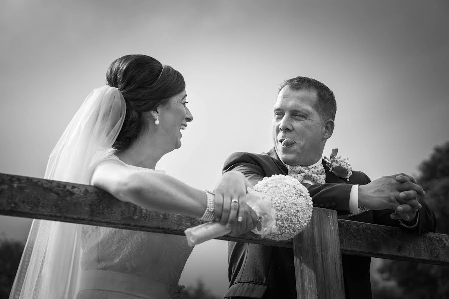 Wedding photographer Simon Kirsty Evans (simonkirstyevans). Photo of 2 July 2019