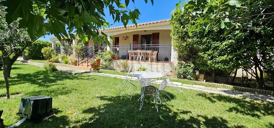 Vente villa 7 pièces 185 m² à Valreas (84600), 312 700 €