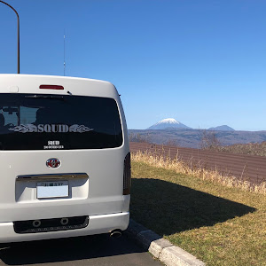 レジアスエースバン