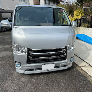 ハイエースバン TRH200V