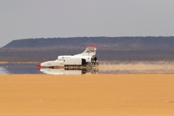 The Bloodhound LSR in action on the Hakskeen Pan in the Northern Cape.