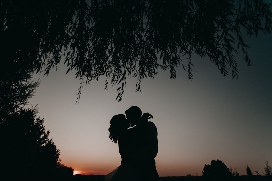 Fotógrafo de bodas Tomi Tako (tomytako). Foto del 25 de noviembre 2019