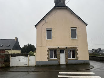 maison à Callac de bretagne (22)