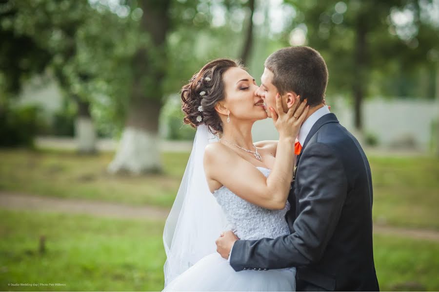 Fotógrafo de casamento Petr Millerov (petrmillerov). Foto de 25 de abril 2017