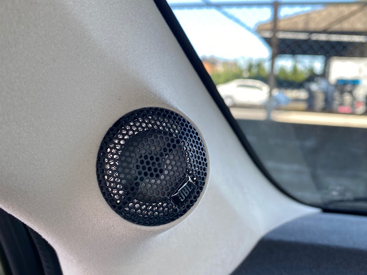 ミラの西九州連合 car club 和楽・オニオンレーシング・DIATONE SOUND.NAVI NR-MZ200PREMI-2・SOUND STREAM TN5.950D・SUPER-DUCK COMPANYに関するカスタム事例の投稿画像11枚目