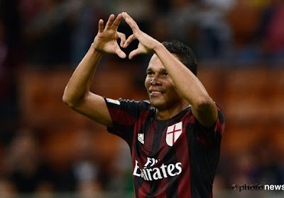 Bacca marque d'un superbe coup du foulard