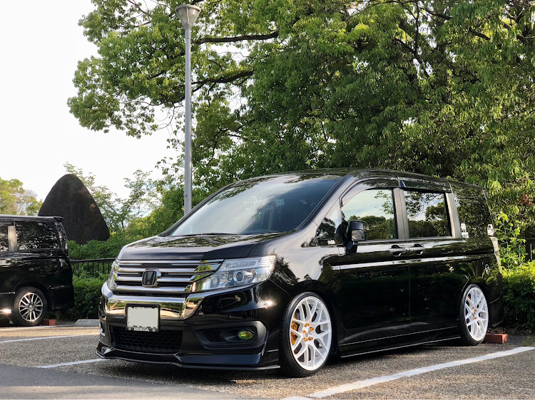 ステップワゴンスパーダの過去愛車・ワクチン接種・白ホイールはいいぞに関するカスタム事例の投稿画像1枚目