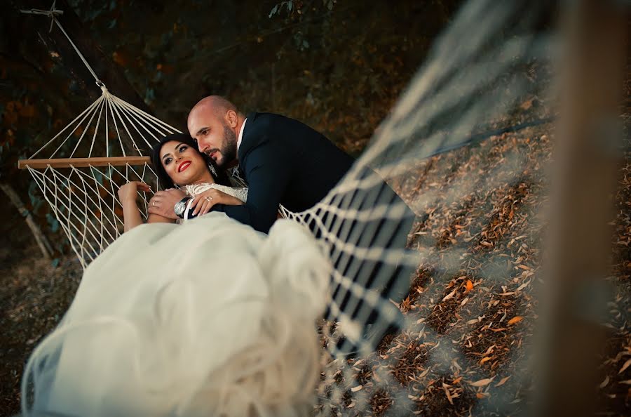 Wedding photographer Alex Vîlceanu (alexandruvilcea). Photo of 5 September 2017