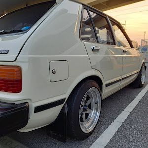 スターレット KP61