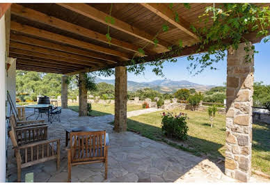 House with pool and terrace 3