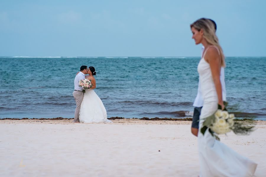 Fotografo di matrimoni Luis Tovilla (loutovilla). Foto del 26 luglio 2021