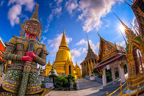 What is the cheapest time to go to Thailand?