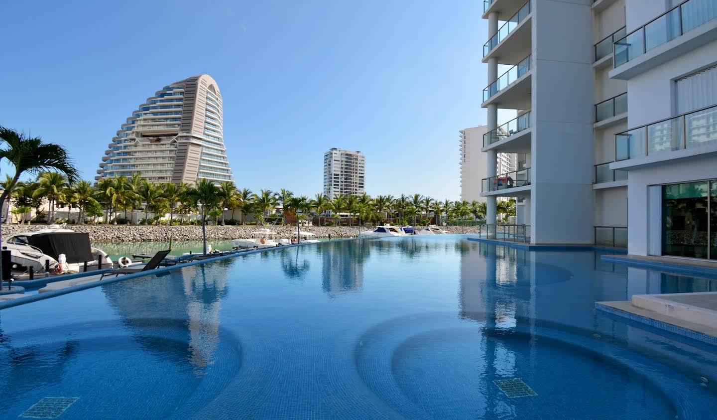 Apartment with terrace and pool Cancún