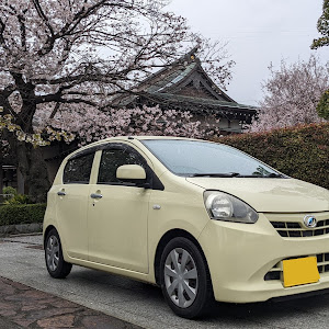 ミライース LA300S