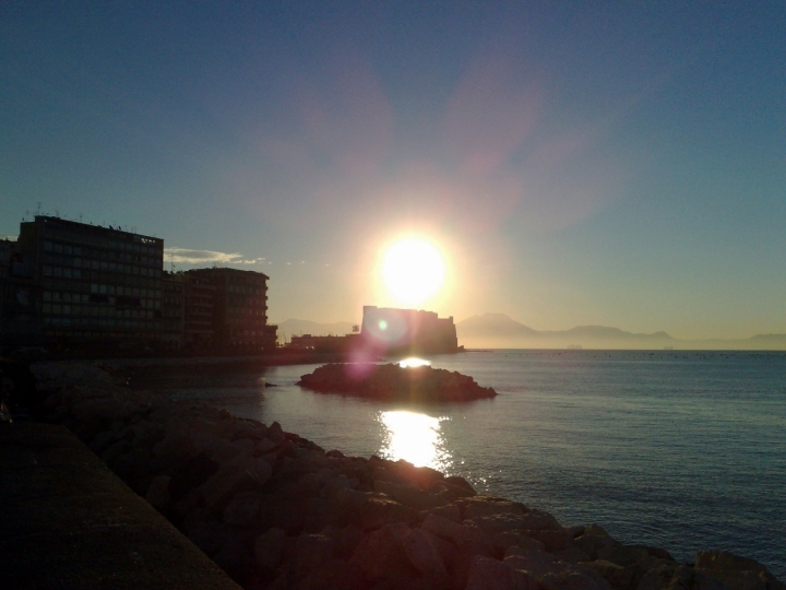 L'alba sul Castel dell'Ovo di LelloEsposito