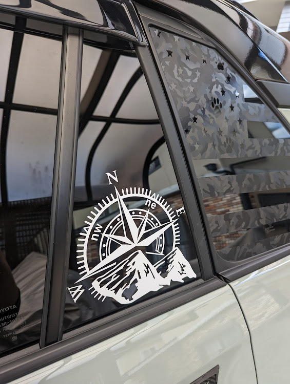 RAV4のRAV4・ＤＩＹ作業・ブッシュワイヤー・ワークライト取り付け・rav4adventureに関するカスタム事例の投稿画像3枚目