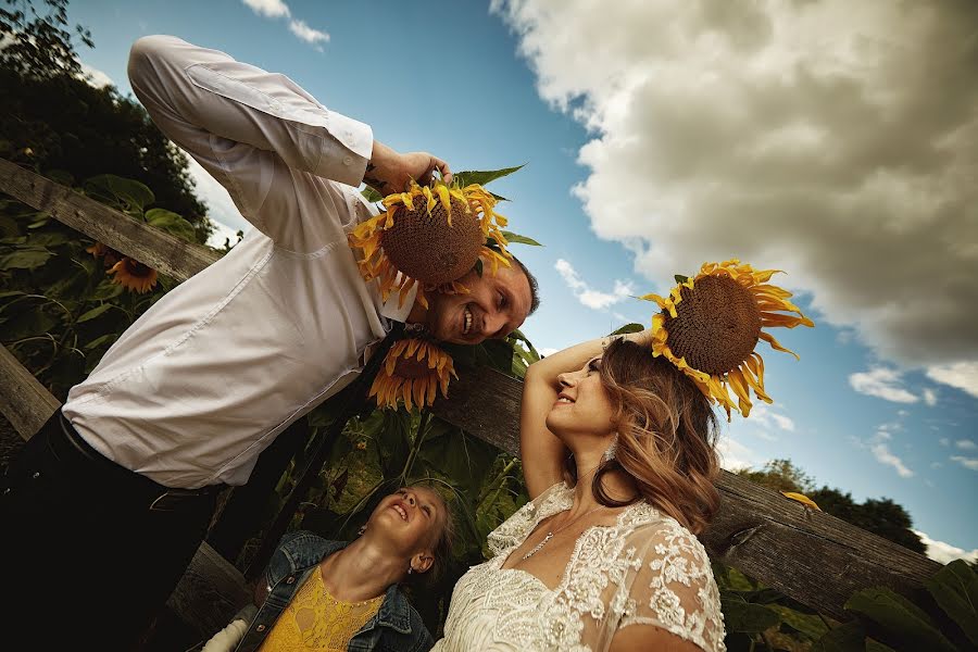 Fotógrafo de casamento Vadim Blagoveschenskiy (photoblag). Foto de 1 de fevereiro 2019